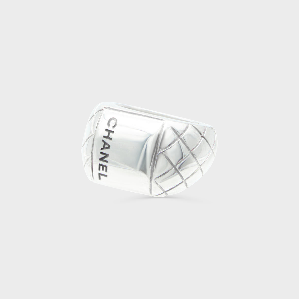 Bague Argent Crush Chanel 2000 par Karl Lagereld