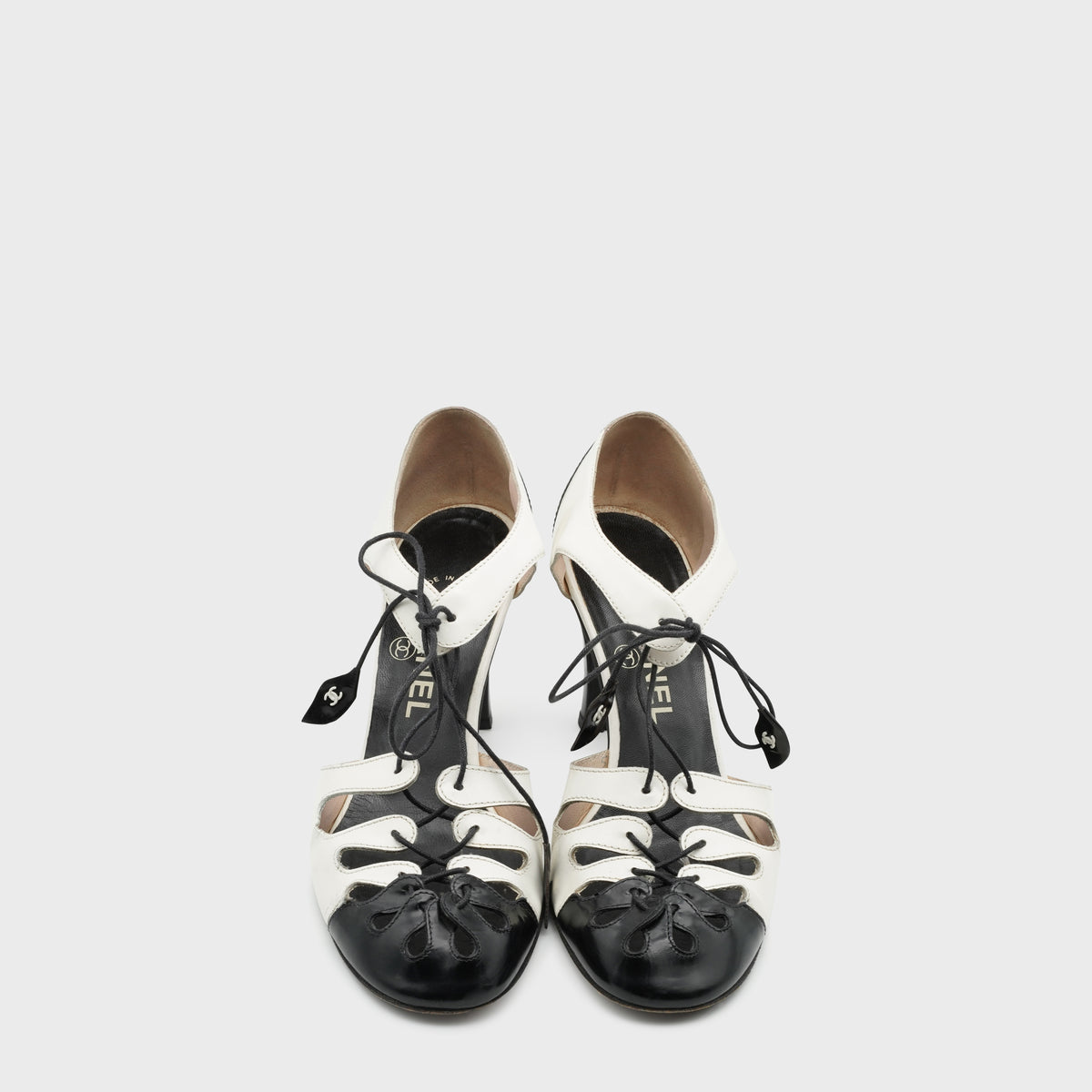 Sandales Noir & Blanc Chanel SS 2003 par Karl Lagerfeld