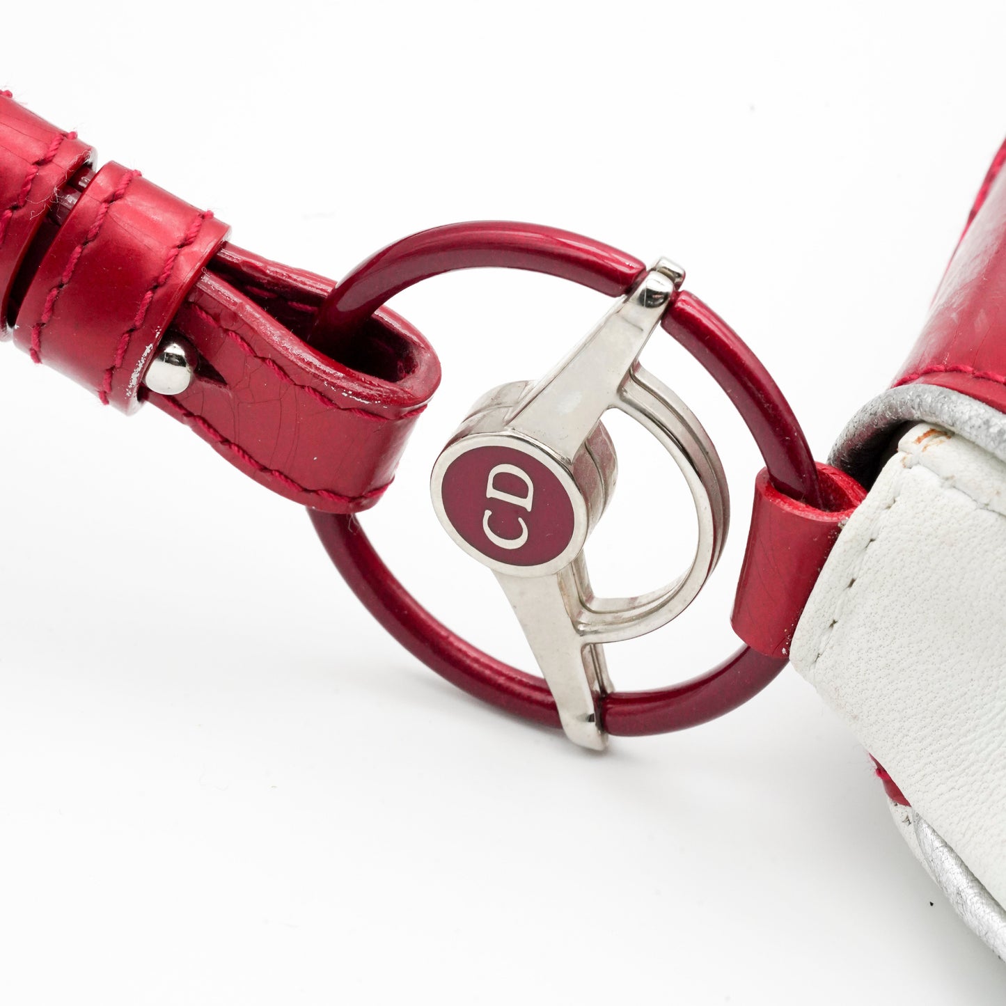 Double Saddle Rouge Christian Dior SS 2001 par John Galliano