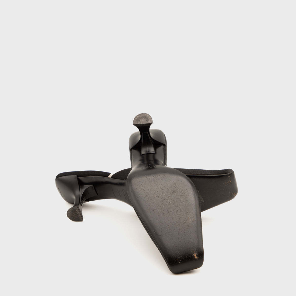 Mules Satin Noir Prada 2000 par Miuccia Prada