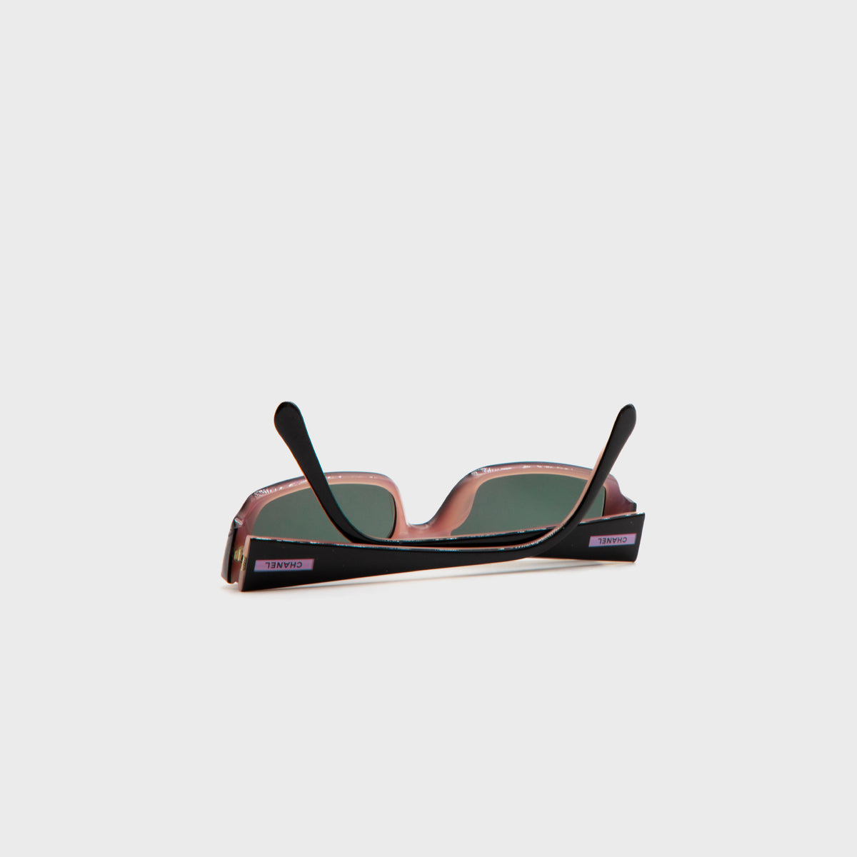 Lunette rétro rose Chanel 2000 par Karl Lagerfeld