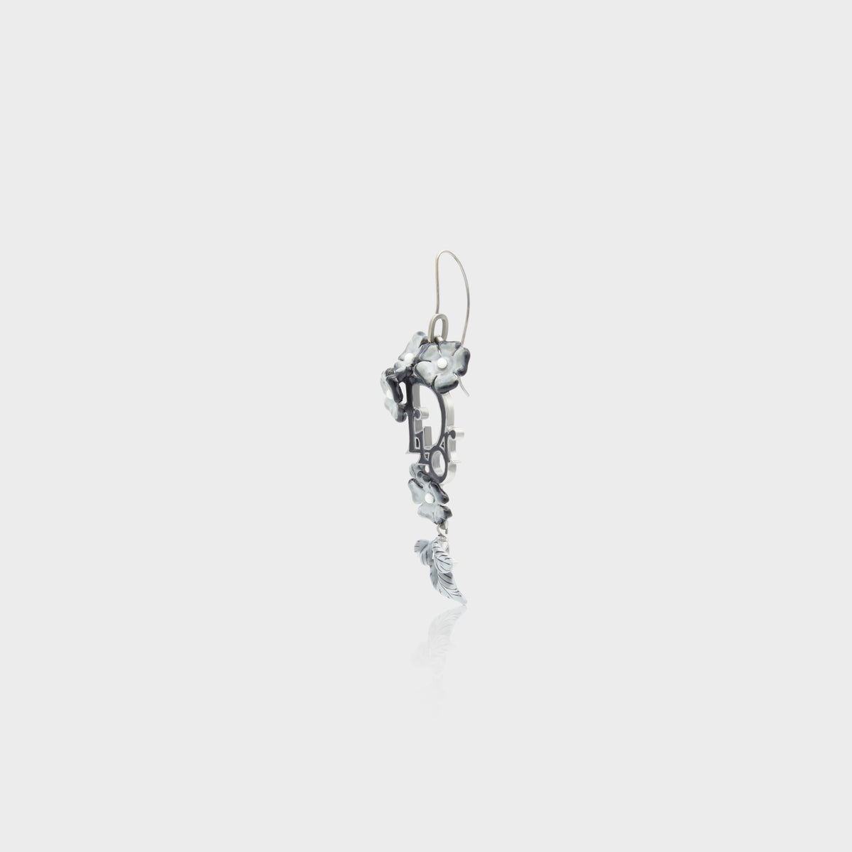 Boucles d'oreille Laque Noir Christian Dior 2000 par John Galliano
