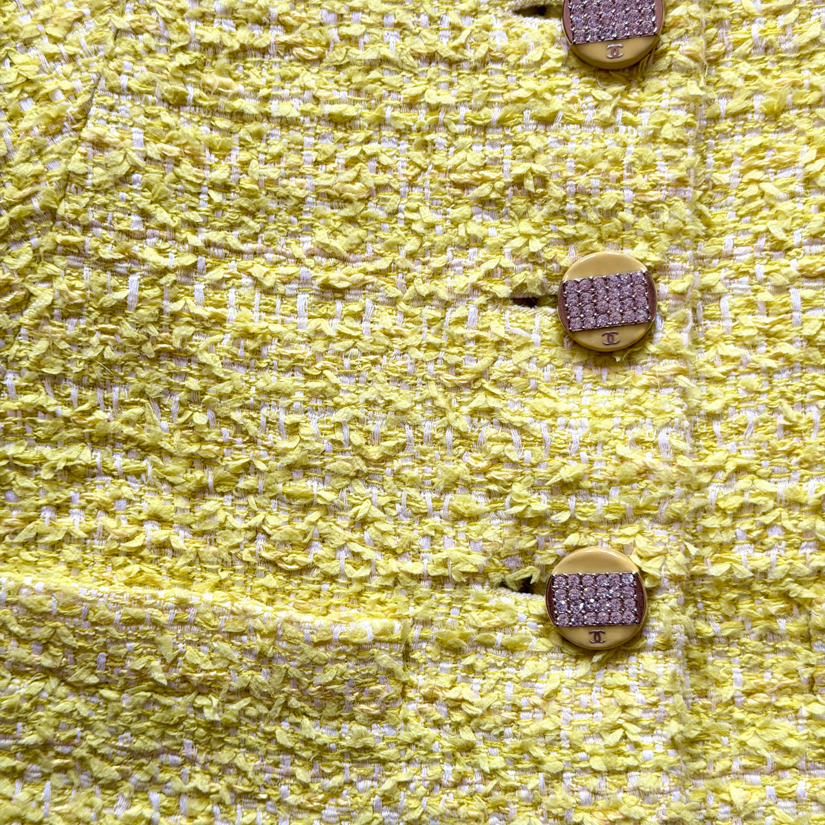 Tailleur Tweed Jaune Chanel Croisière 2012 par Karl Lagerfeld