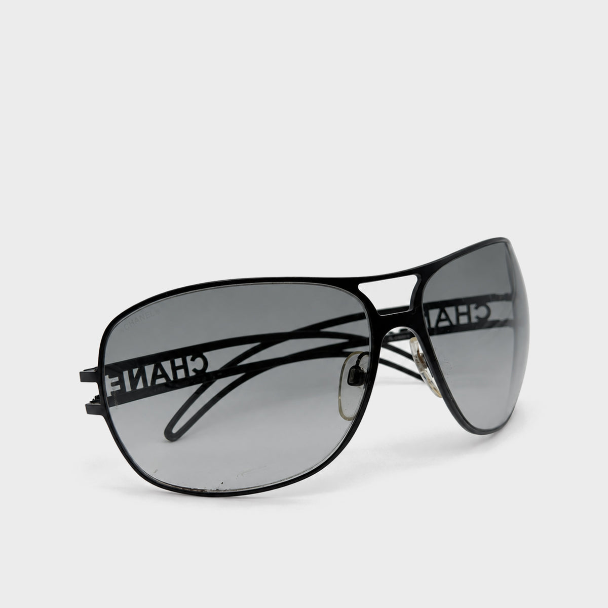 Black Logo Aviator Sunglasses Chanel