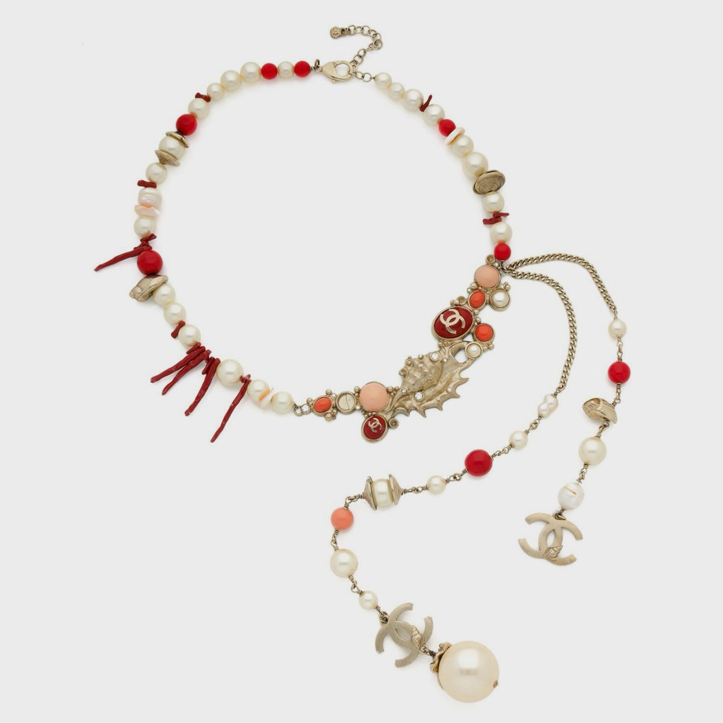 Collier Coquillage Chanel  Pre-Fall 2005 par Karl Lagerfeld