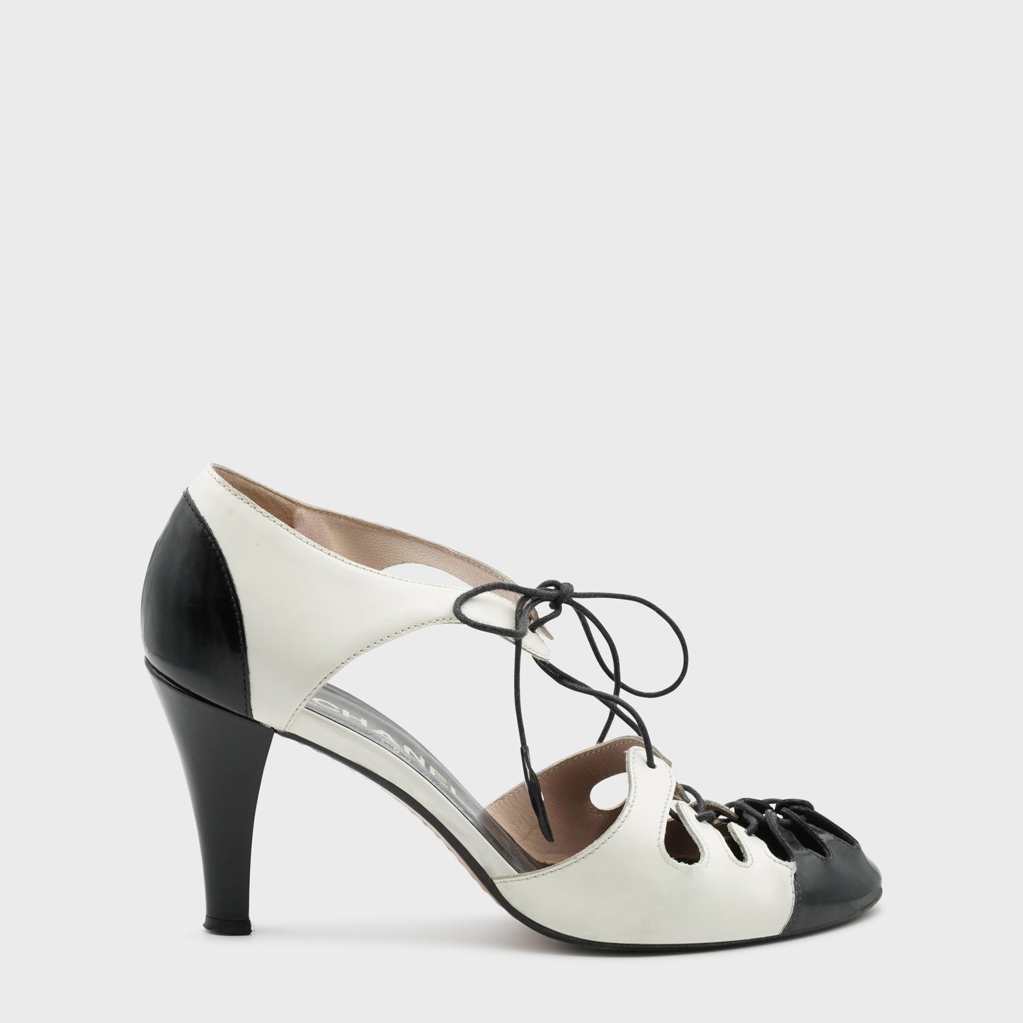 Sandales Noir & Blanc Chanel SS 2003 par Karl Lagerfeld