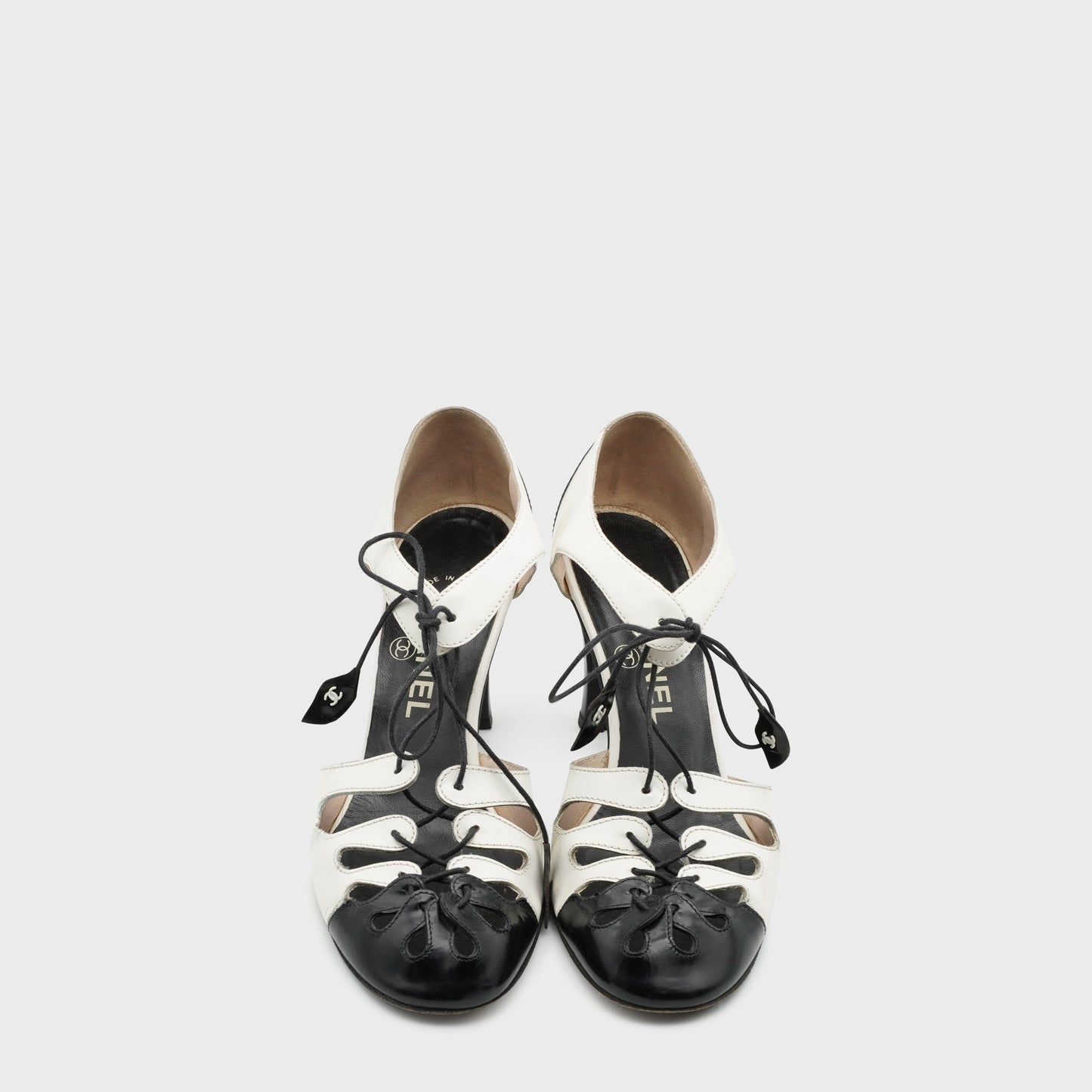 Sandales Noir & Blanc Chanel SS 2003 par Karl Lagerfeld