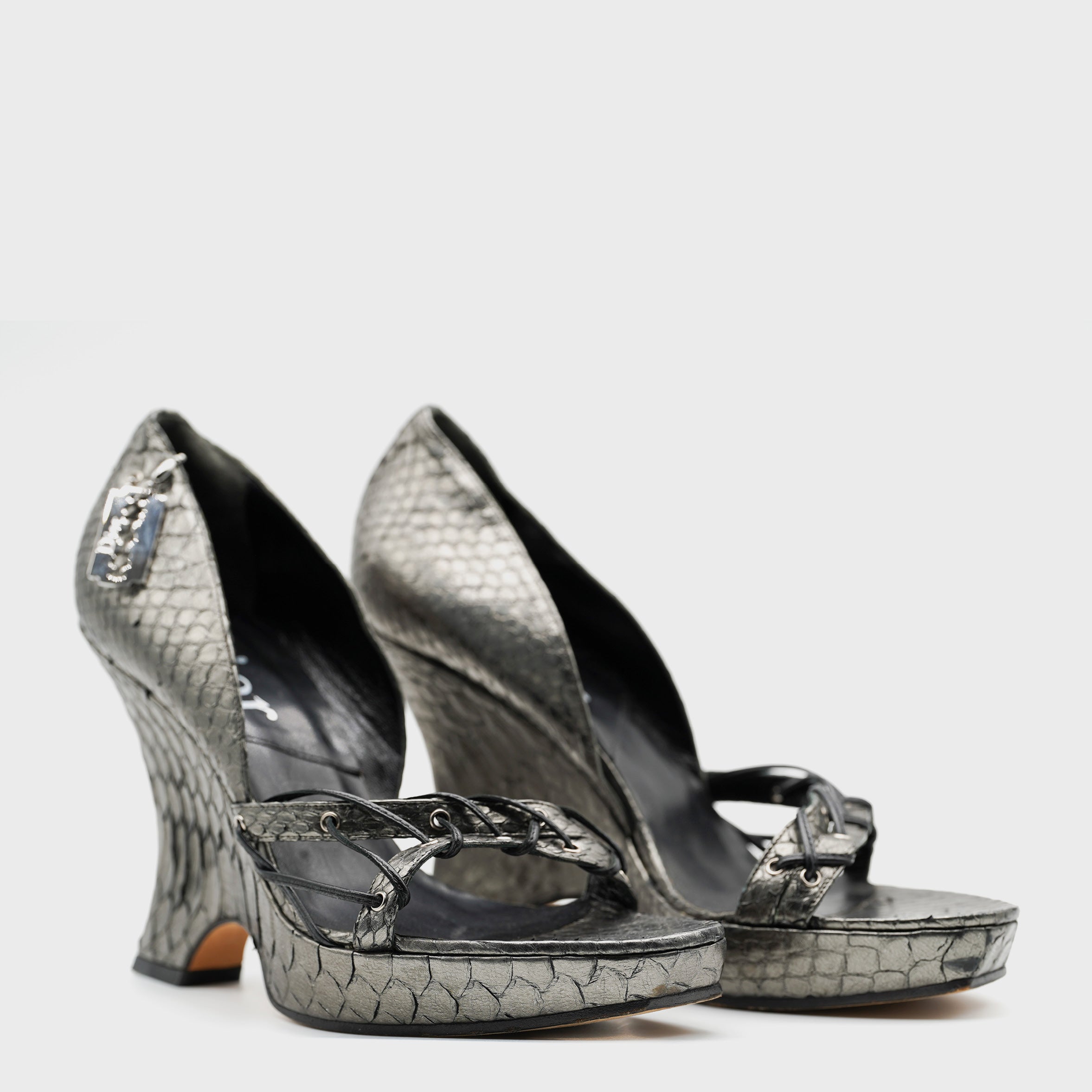 Christian Dior sandales en python 2000 par John Galliano – Majco x Jovem