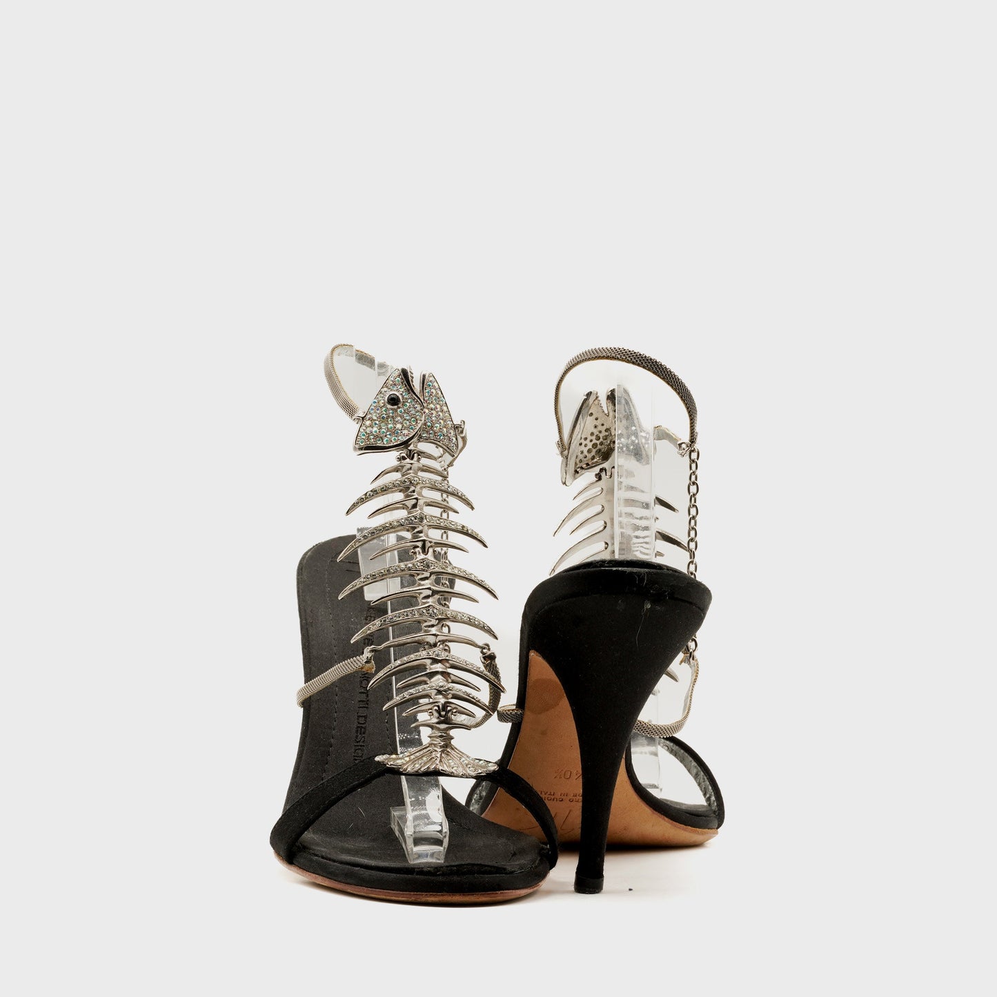 Sandales Slim Noir SS 2004 par Giuseppe Zanotti