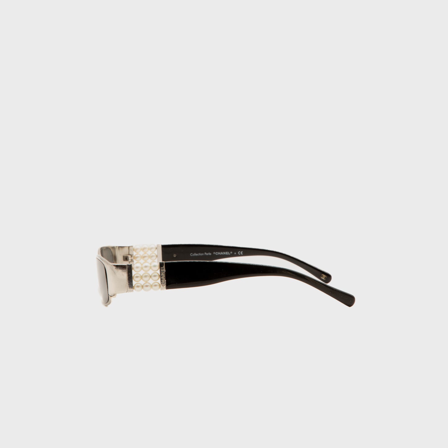 Lunette de soleil Perle Chanel 2000 par Karl Lagerfeld
