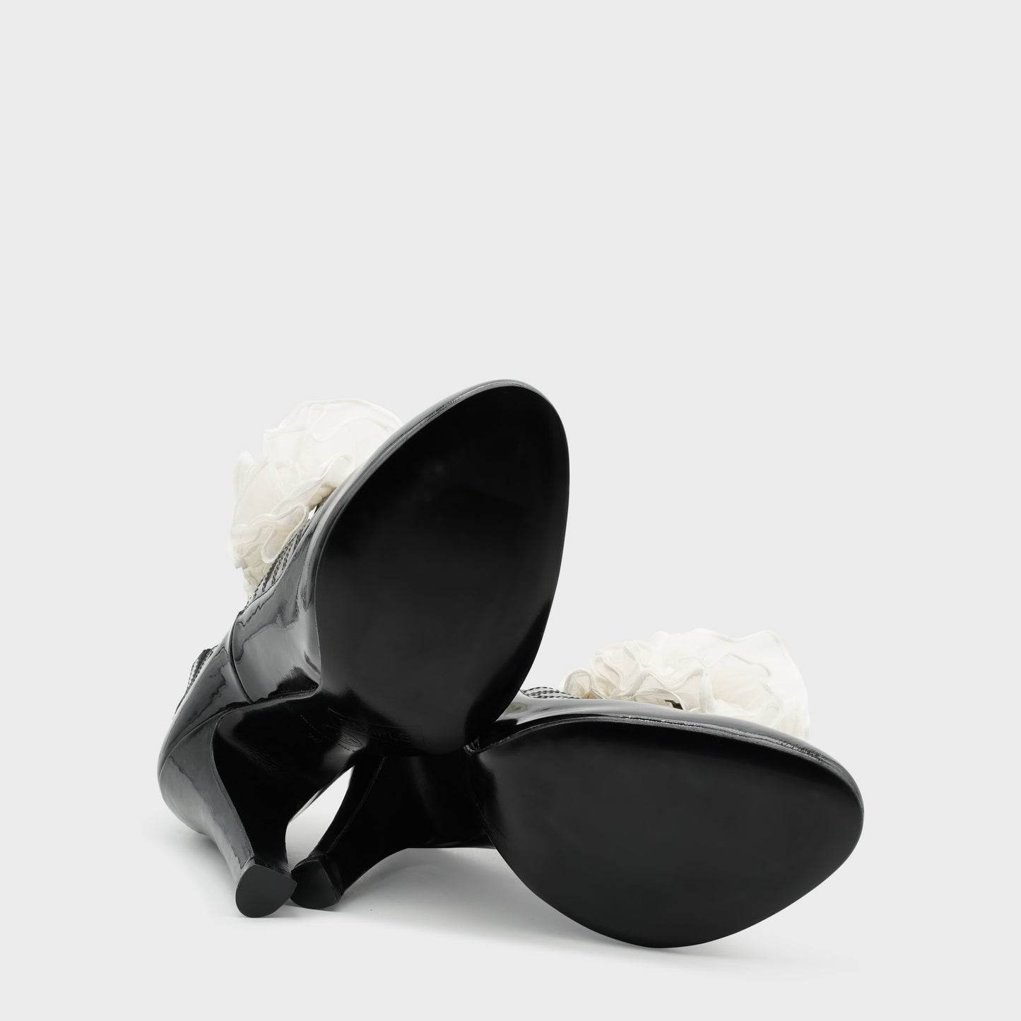 Escarpin Noir & Blanc Chanel 2018 par Karl Lagerfeld