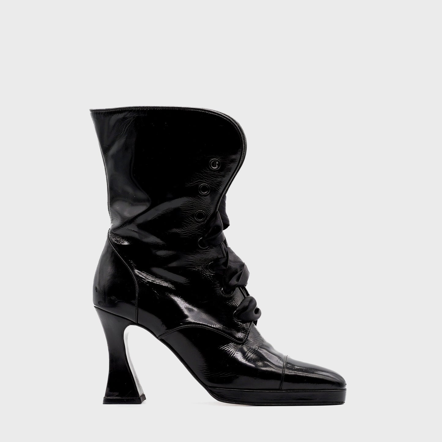 Bottines Vernis Noir Chanel FW 1994 par Karl Lagerfeld