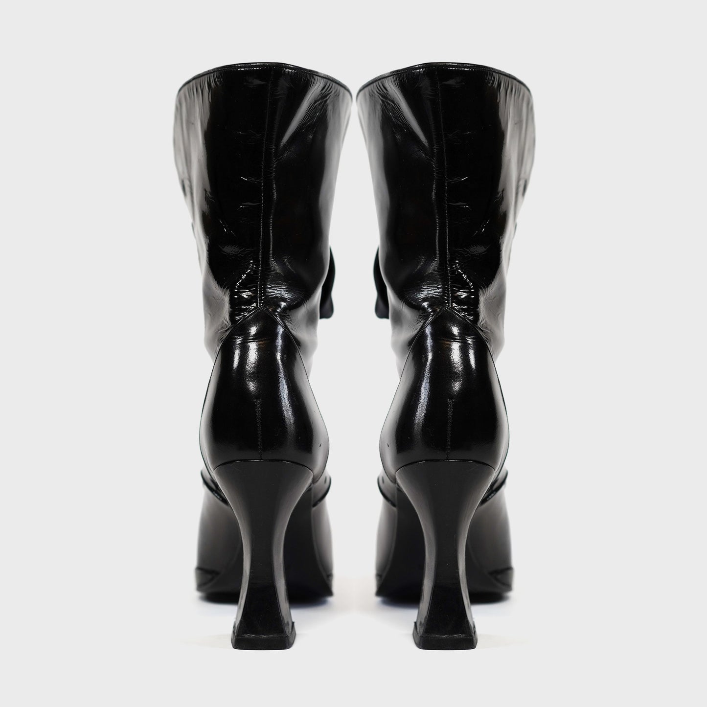 Bottines Vernis Noir Chanel FW 1994 par Karl Lagerfeld