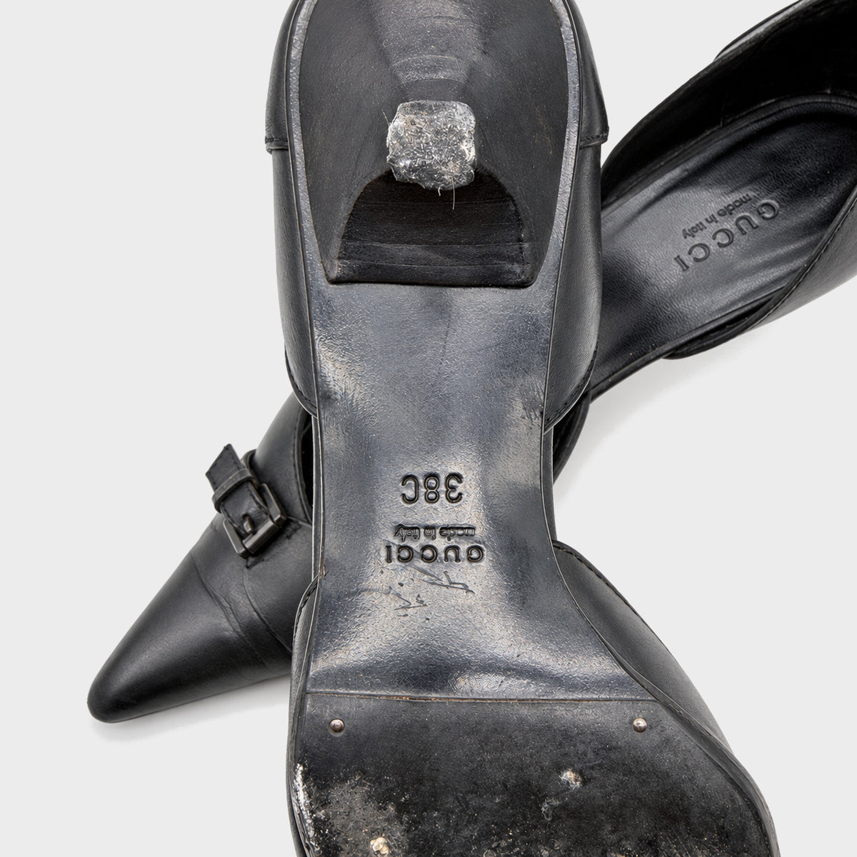 Black Buckled Kitten Heels Gucci 2000s by Tom Ford
