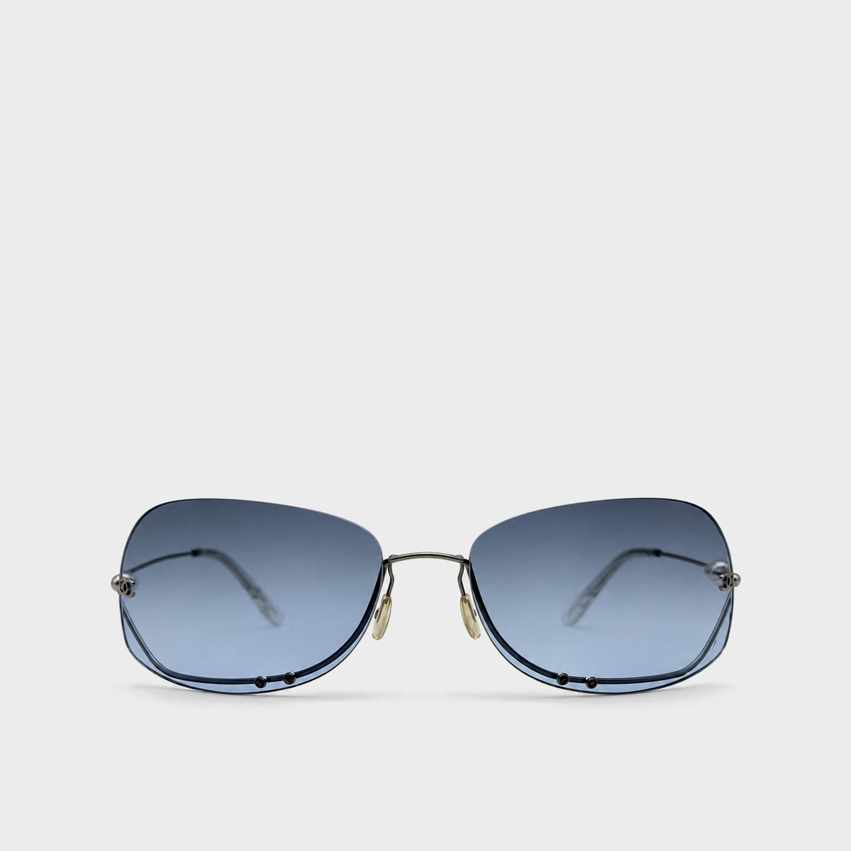Blue Pearl-Detail Sunglasses Chanel 2000s by Karl Lagerfeld