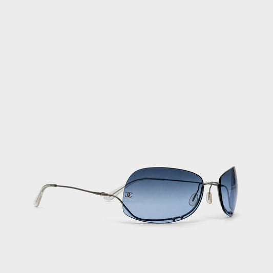 Blue Pearl-Detail Sunglasses Chanel 2000s by Karl Lagerfeld